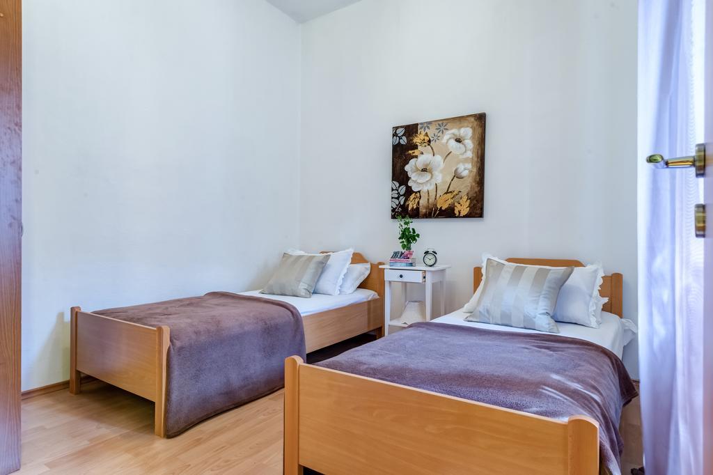 Apartments Bralic 비스 외부 사진
